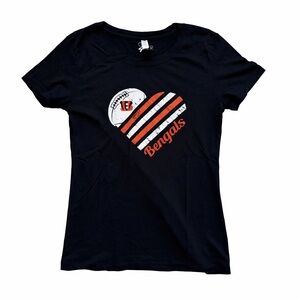 Cincinnati Bengals Women’s T-Shirt Large Black Heart Football Graphic NFL Fan